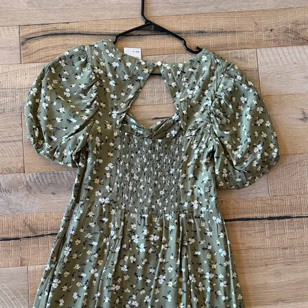 ASTR Sage Green Midi Dress - Picture 6 of 11
